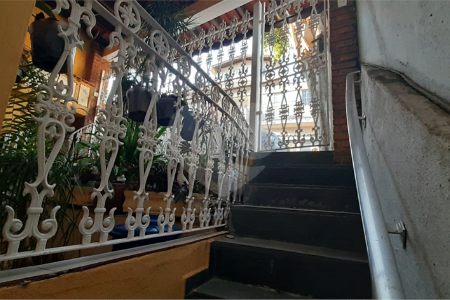 Sobrado à venda com 2 quartos em Horto, São Paulo, SP