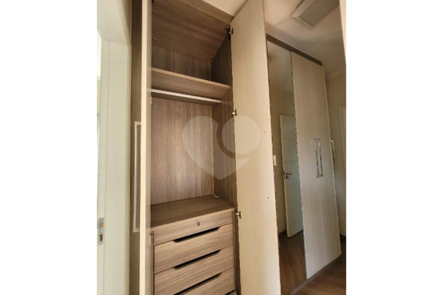 Casa à venda com 3 quartos, sendo 1 suíte, no condomínio Maximus I, São Paulo - SP