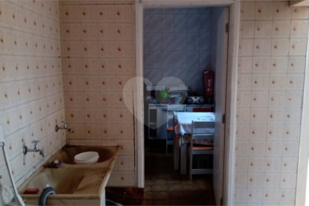Casa à venda com 4 quartos, sendo 2 suítes,  em Jardim Terezópolis, Guarulhos, SP