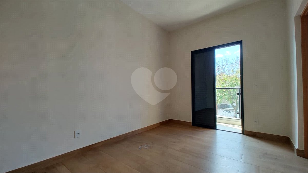 Casa de Vila à venda com 3 quartos, sendo 1 suíte,  em Éden, Sorocaba, SP