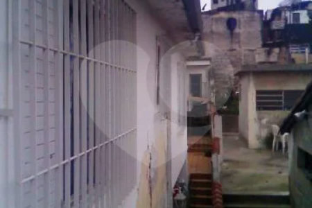 Sobrado à venda com 3 quartos em Vila Vitório Mazzei, São Paulo, SP