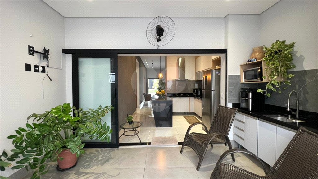 Casa à venda com 3 suítes no condomínio Primor das Torres, Cuiabá - MT