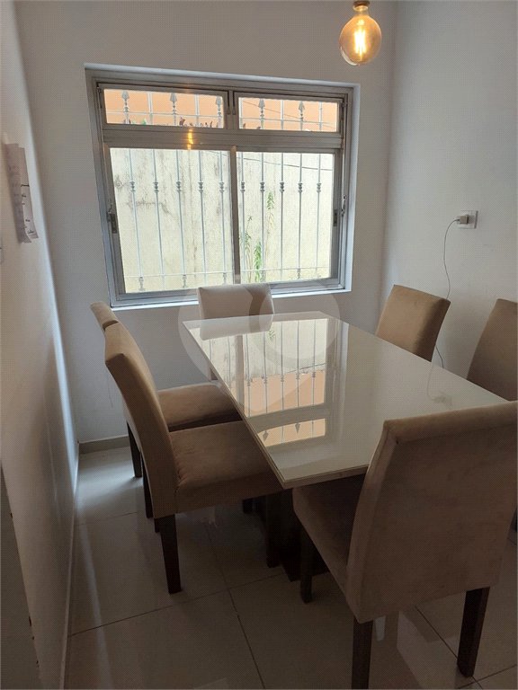 Sobrado à venda com 3 quartos, sendo 2 suítes, em Cidade São Francisco, São Paulo, SP