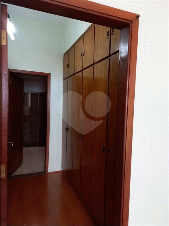 Sobrado à venda com 5 quartos, sendo 2 suítes,  em Tremembé, São Paulo, SP