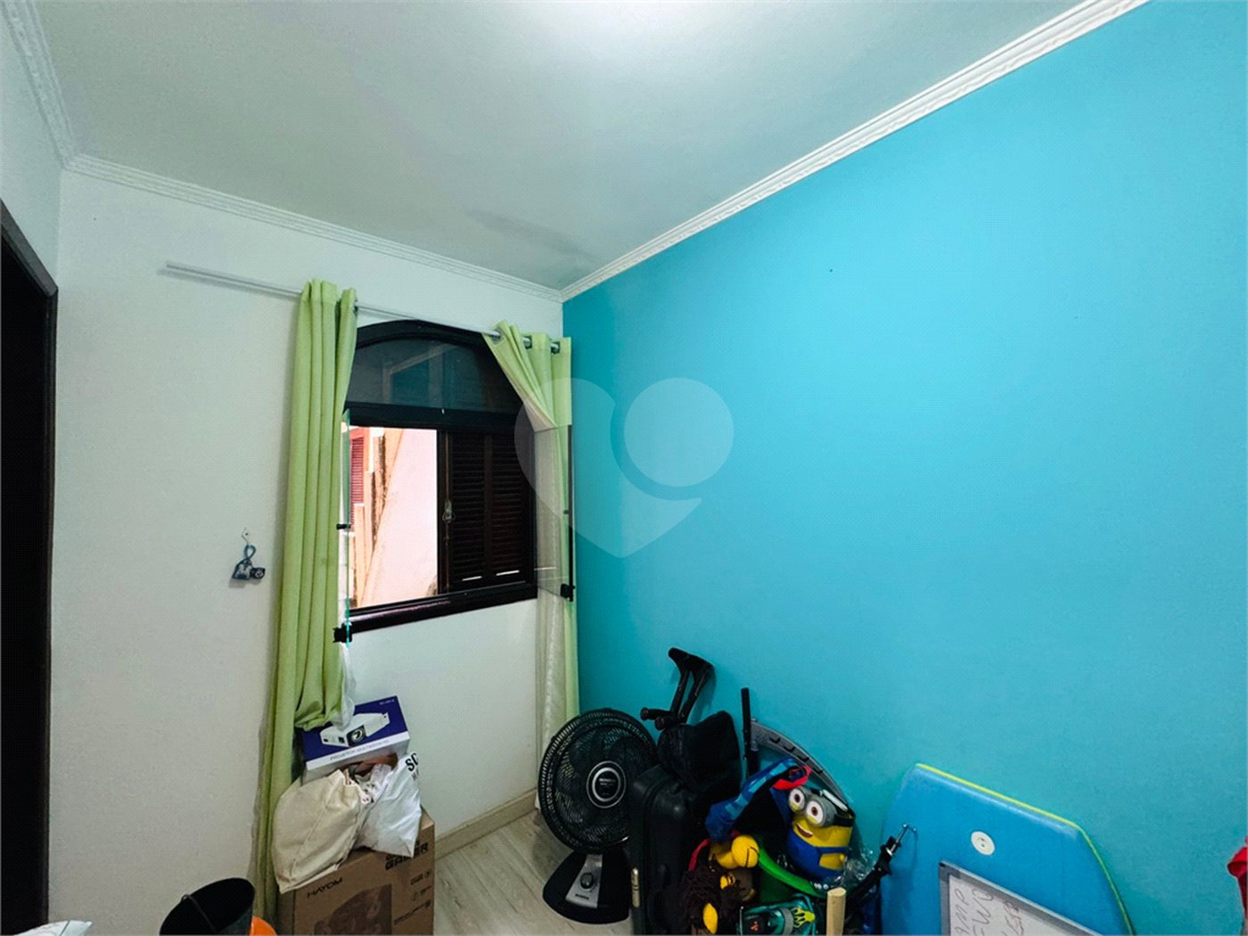 Casa à venda com 4 quartos, sendo 2 suítes, em Parque Santo Antônio, Guarulhos, SP