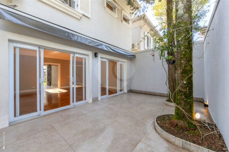 Casa à venda com 4 suítes no condomínio Saint Germain, São Paulo - SP
