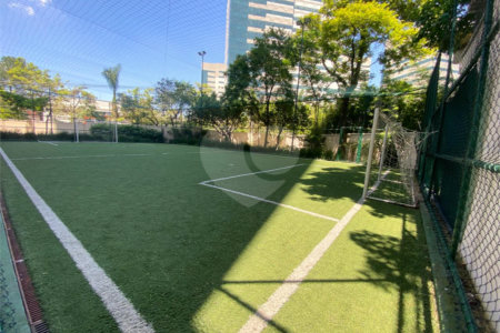 Apartamento à venda com 3 suítes em Jardim Marajoara, São Paulo, SP