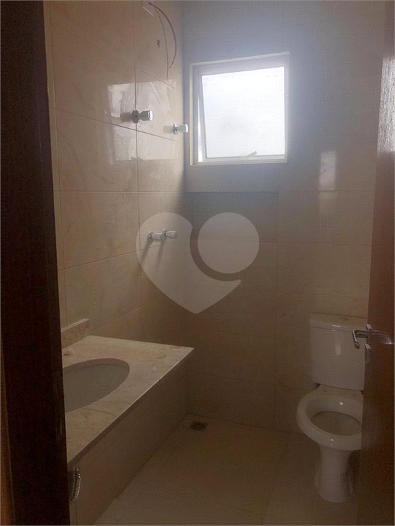 Casa à venda com 3 quartos, sendo 1 suíte, no condomínio Cond Batinga, São Paulo - SP