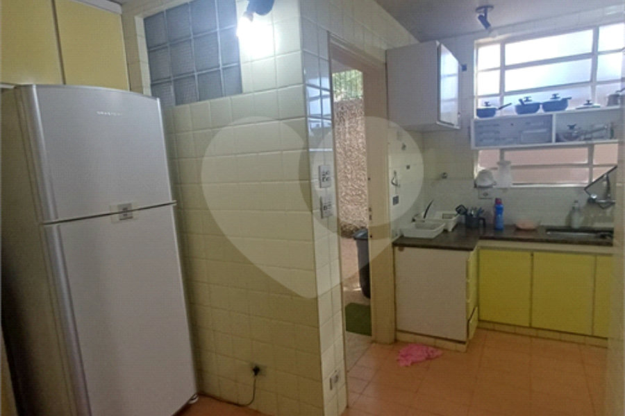 Sobrado à venda com 5 suítes em Vila Albertina, São Paulo, SP