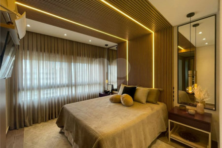 Apartamento à venda com 3 quartos, sendo 1 suíte,  em Vila Mariana, São Paulo, SP