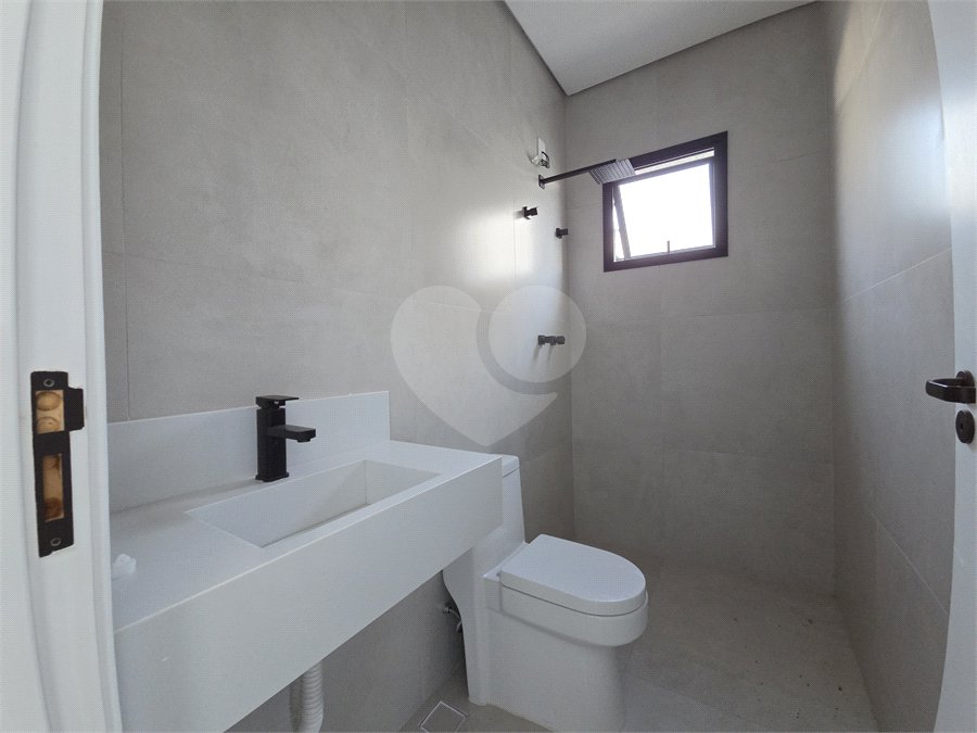 Casa à venda com 3 suítes no condomínio Helena Maria, Sorocaba - SP