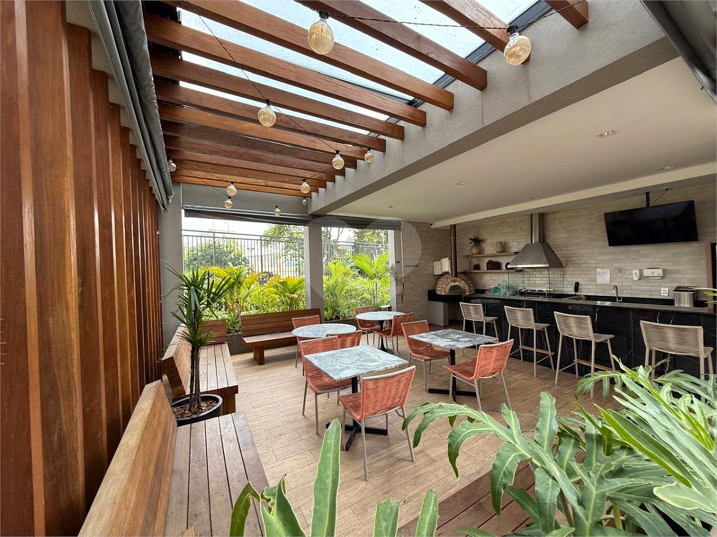 Apartamento à venda com 4 quartos, sendo 3 suítes, em Santo Amaro, São Paulo, SP