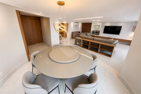 Apartamento à venda com 5 suítes em Parque Enseada, Guarujá, SP