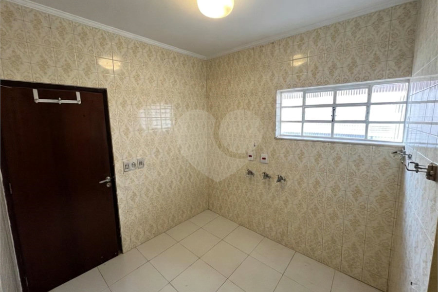 Sobrado à venda ou para alugar com 3 quartos, sendo 2 suítes, em Santana, São Paulo, SP