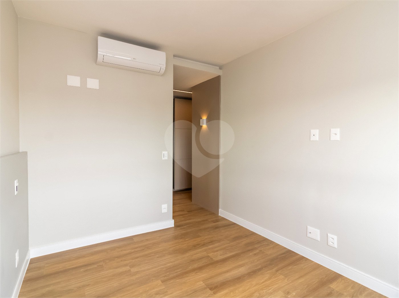 Apartamento à venda com 4 quartos, sendo 2 suítes, em Brooklin, São Paulo, SP