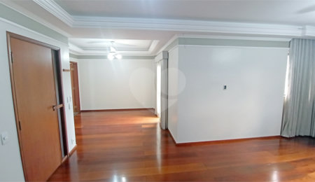 Apartamento à venda com 3 suítes no Centro, Vinhedo, SP