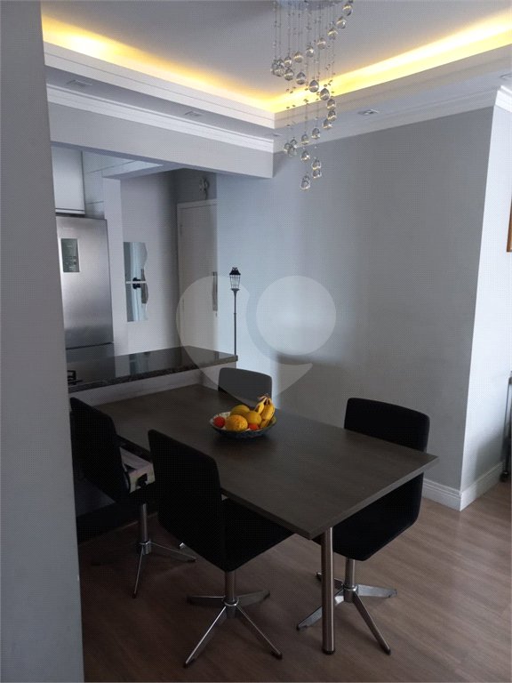 Apartamento Condominio Clube em Pinheiros com 90 m² Útil com 3 dormitórios sendo 1 suíte com 1 Vagas