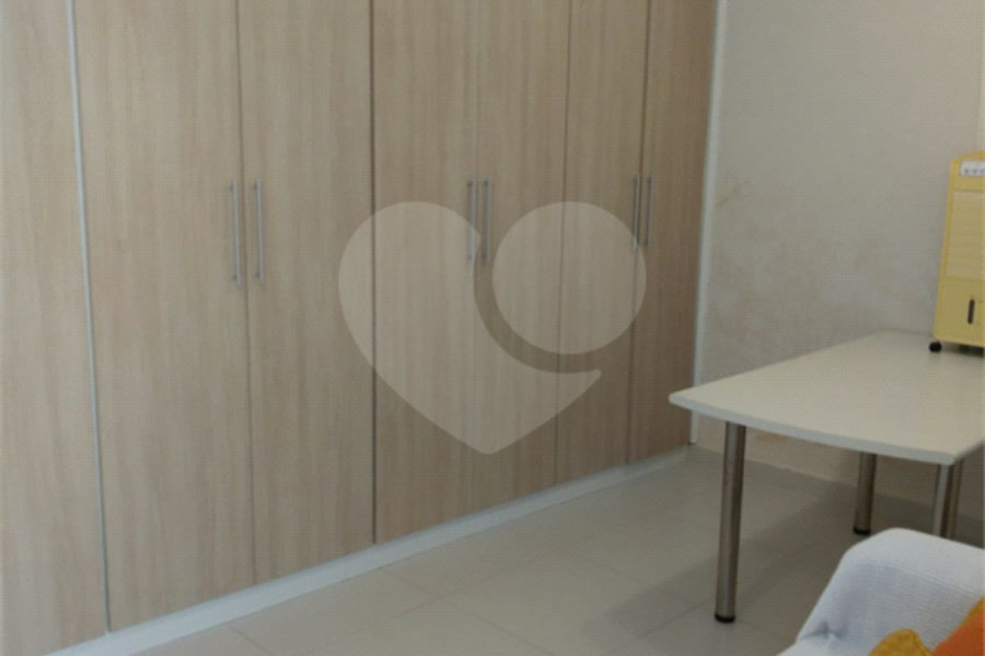 Sobrado à venda com 3 quartos, sendo 1 suíte, em Tremembé, São Paulo, SP