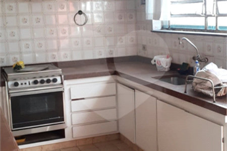 Casa à venda ou para alugar com 2 quartos, sendo 1 suíte,  no Centro, Mogi das Cruzes, SP