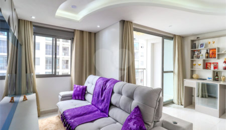 Apartamento à venda com 3 quartos, sendo 1 suíte,  em Santo Amaro, São Paulo, SP