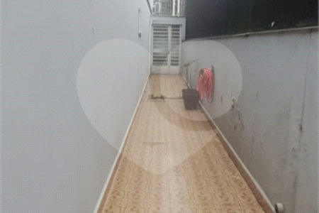 Casa à venda com 3 quartos, sendo 1 suíte,  em Jardim Vila Galvão, Guarulhos, SP