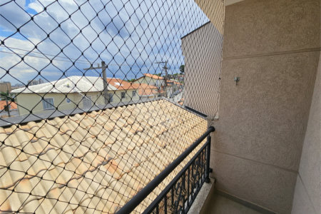 Sobrado à venda com 3 quartos, sendo 1 suíte,  em Vila Nivi, São Paulo, SP