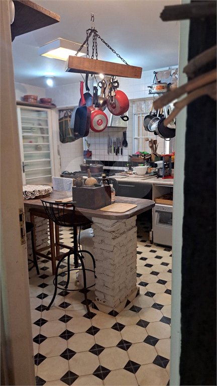 Casa de Vila à venda com 4 quartos, sendo 1 suíte, em Vila Olímpia, São Paulo, SP