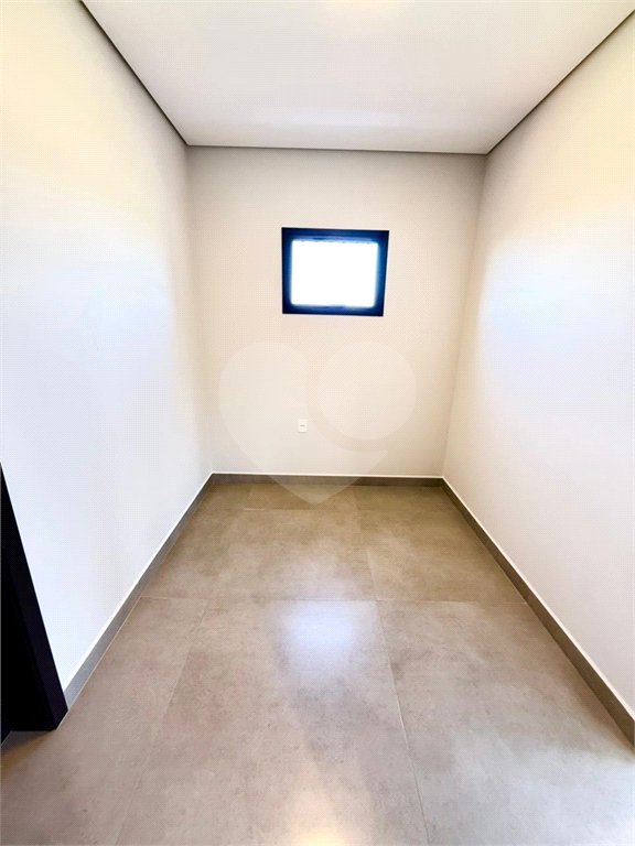 Casa à venda com 3 suítes no condomínio Villa Sapezal, Indaiatuba - SP