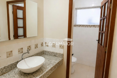 Casa à venda com 6 quartos, sendo 3 suítes,  em Santos Dumont, Três Lagoas, MS