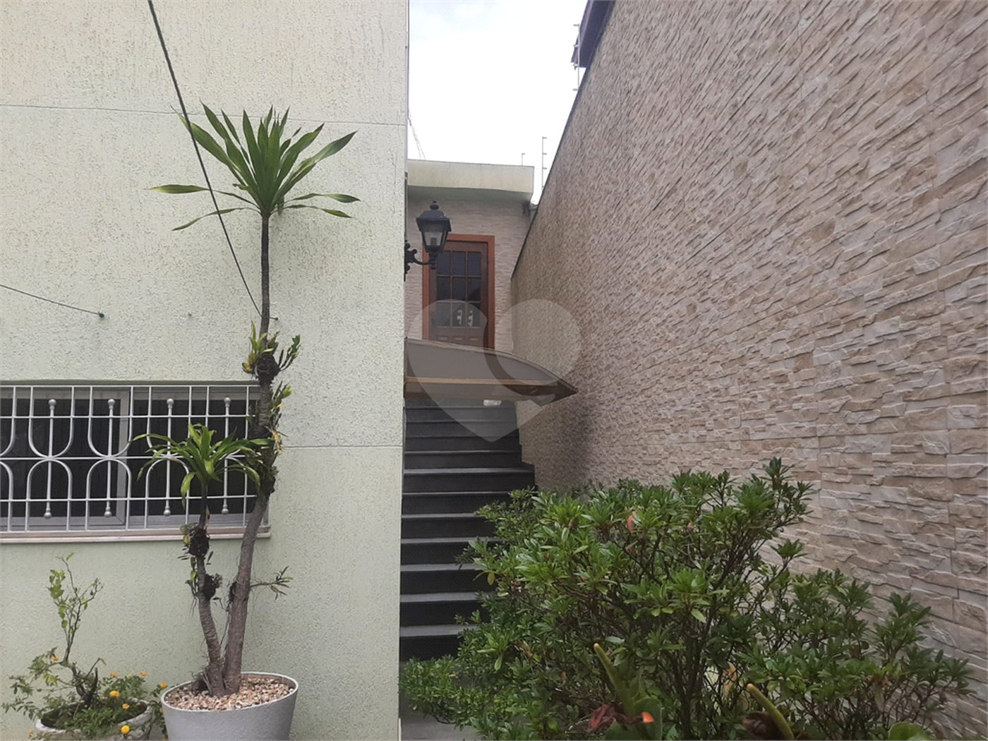Sobrado à venda com 4 quartos, sendo 2 suítes, em Tremembé, São Paulo, SP