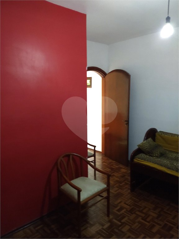 Sobrado à venda com 3 quartos em Jardim Regina, São Paulo, SP
