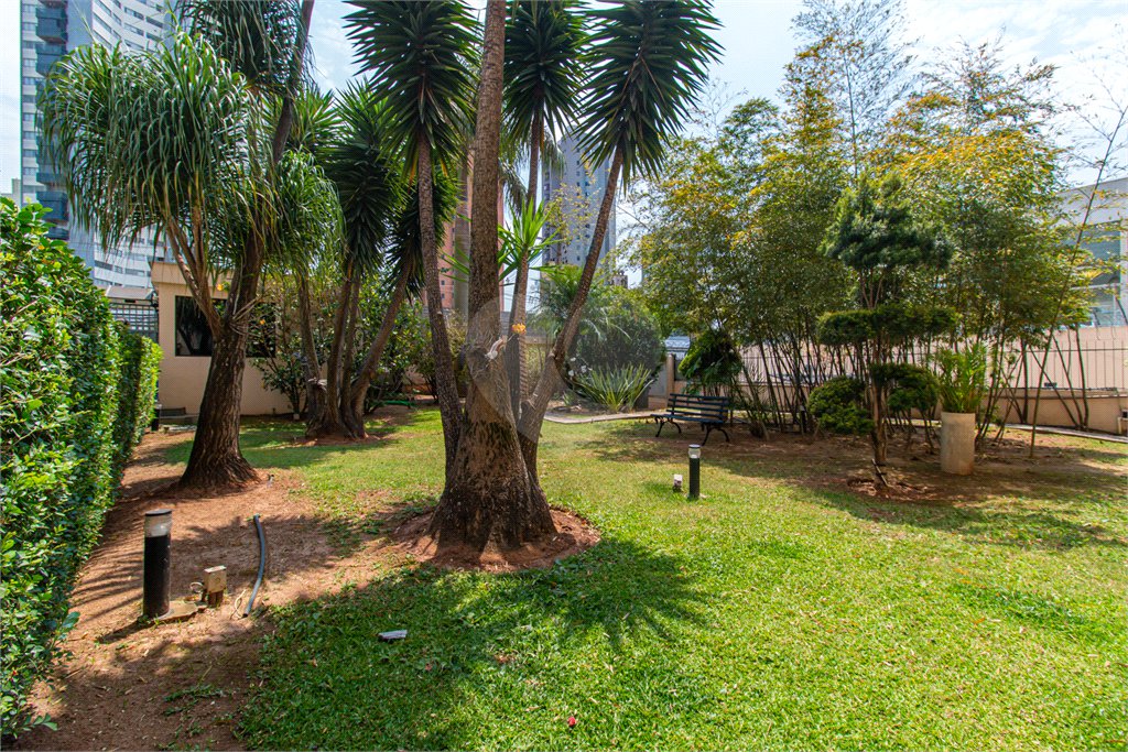 Cobertura à venda com 2 quartos, sendo 1 suíte, em Vila Andrade, São Paulo, SP