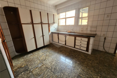 Apartamento à venda com 4 quartos, sendo 2 suítes, no Centro, Araraquara, SP