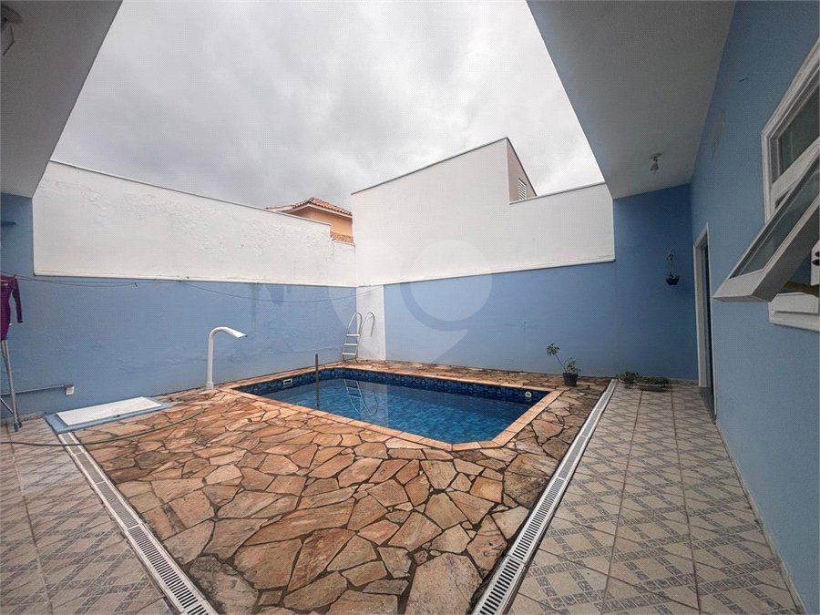 Casa à venda com 3 suítes no condomínio Granja Olga II, Sorocaba - SP