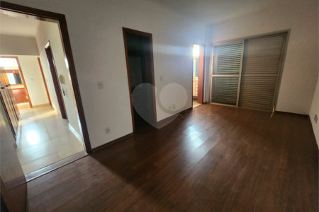 Apartamento à venda com 4 quartos, sendo 2 suítes, no Centro, Araraquara, SP