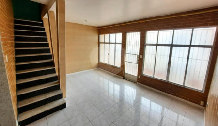 Casa de Vila à venda com 5 quartos, sendo 1 suíte,  em Freguesia (jacarepaguá), Rio de Janeiro, RJ