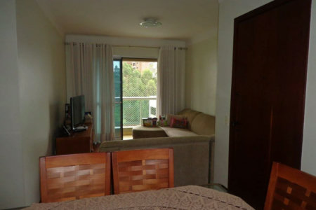 Apartamento à venda com 3 quartos, sendo 1 suíte,  em Jardim Londrina, São Paulo, SP