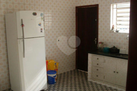 Sobrado à venda com 3 suítes em Caxingui, São Paulo, SP