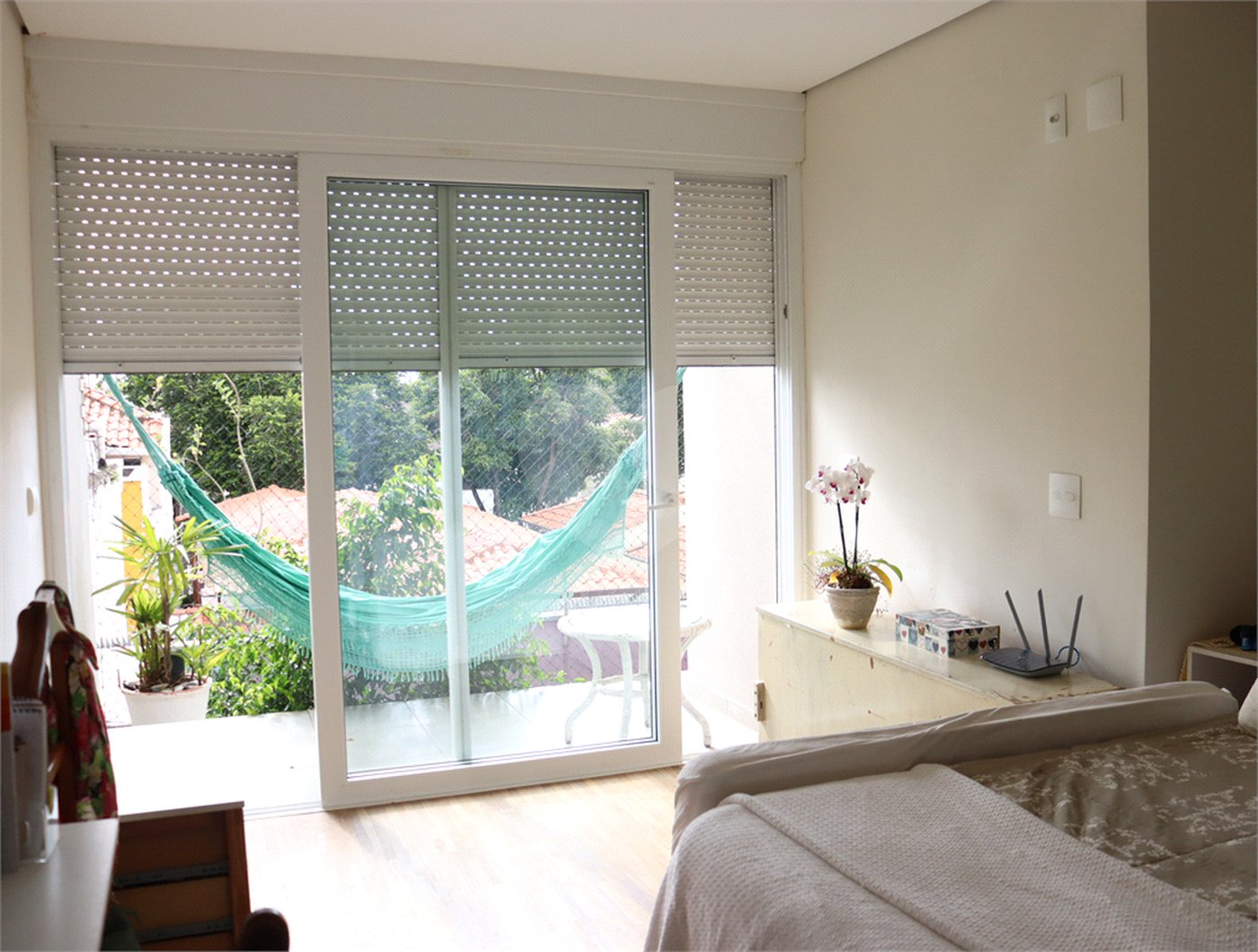 Casa à venda com 6 quartos, sendo 4 suítes, em Bosque da Saúde, São Paulo, SP