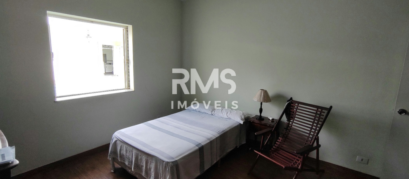 Casa à venda com 4 quartos, sendo 2 suítes,  no Centro, Itu, SP