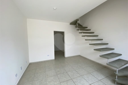 Casa à venda com 2 quartos em Vila Aurora (zona Norte), São Paulo, SP