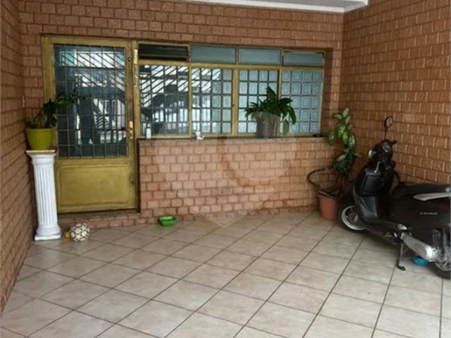 Sobrado à venda com 3 quartos, sendo 1 suíte,  em Parque Edu Chaves, São Paulo, SP