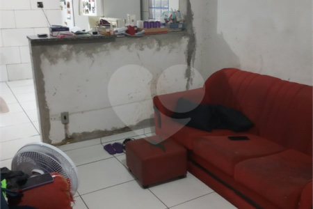Casa à venda com 2 quartos em Parada Inglesa, São Paulo, SP