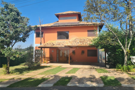 Casa à venda com 4 suítes no condomínio Santa Teresa, Itupeva - SP