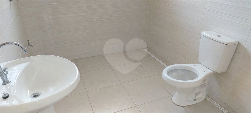 Sobrado à venda com 3 quartos, sendo 2 suítes, em Vila Paulicéia, São Paulo, SP