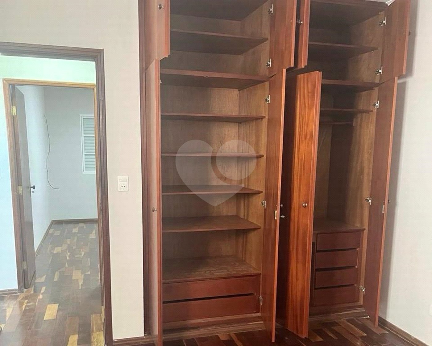 Casa à venda com 3 quartos em Jardim Itália, Itapetininga, SP