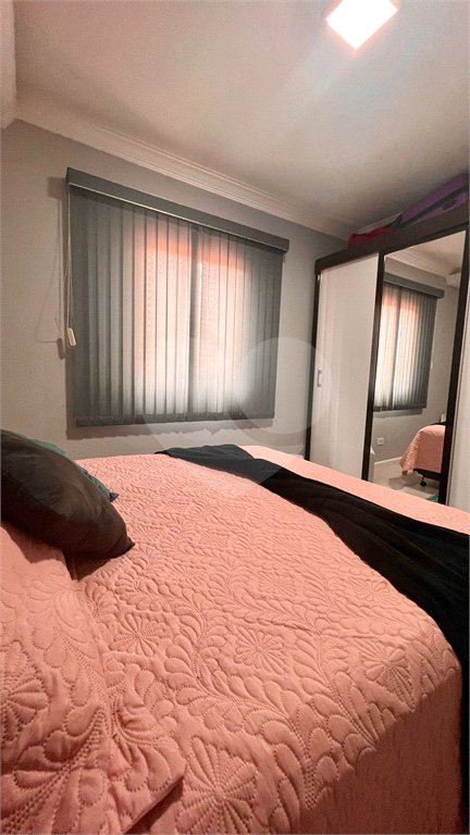 Casa à venda com 2 quartos no condomínio Rubi, Jacareí - SP