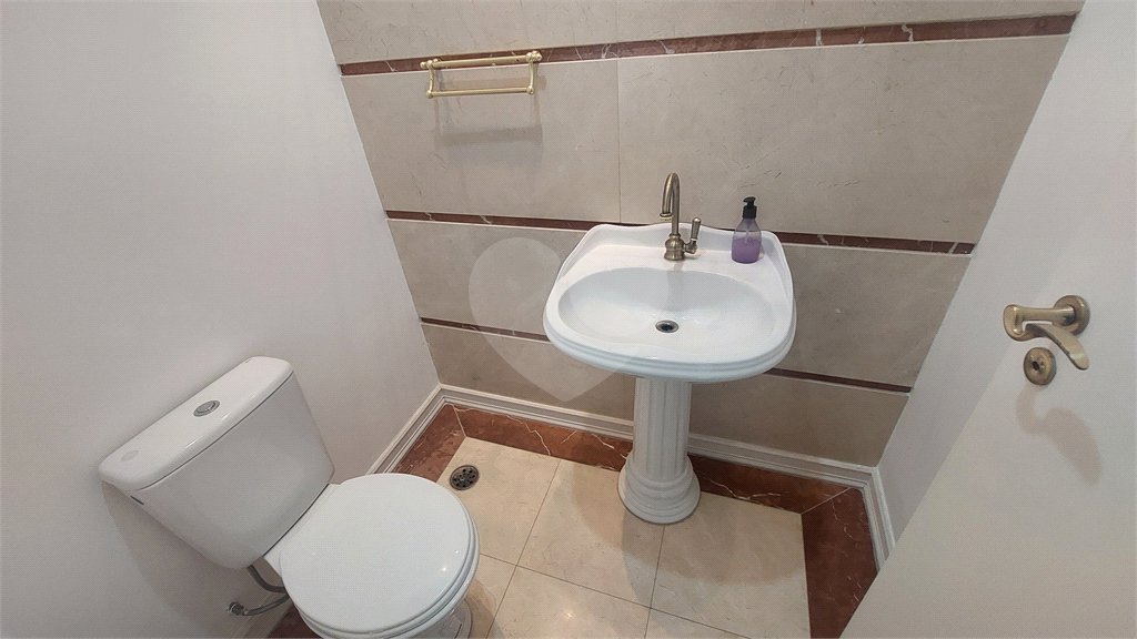 Apartamento à venda com 3 quartos, sendo 1 suíte, em Alto da Boa Vista, São Paulo, SP
