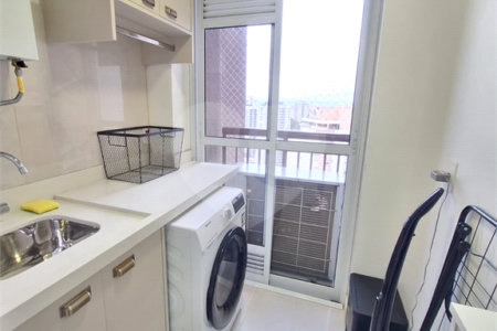 Apartamento à venda com 3 quartos, sendo 1 suíte,  em Vila Andrade, São Paulo, SP