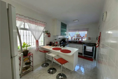 Sobrado à venda com 6 quartos, sendo 2 suítes, em Vila Romana, São Paulo, SP